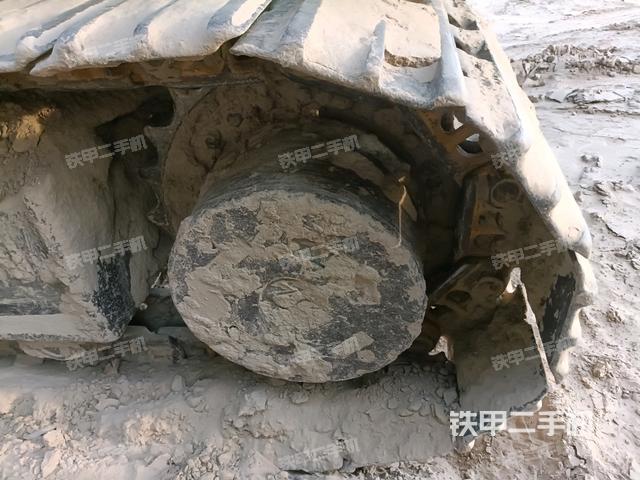 左驱动轮(行走机构) 左驱动轮(行走机构)