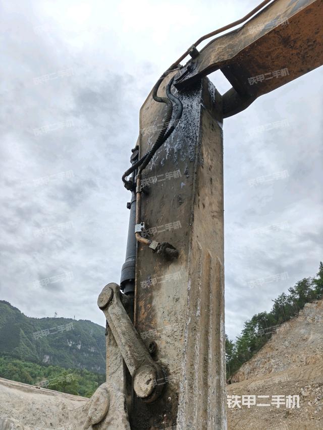 大臂整体 右侧（工作和回转装置）