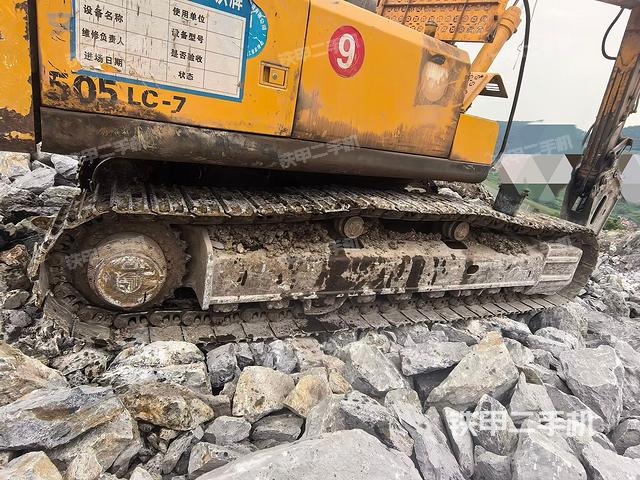 右側(cè)履帶整體(行走機(jī)構(gòu)) 右側(cè)履帶整體(行走機(jī)構(gòu))