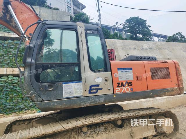 駕駛室正側(cè)(駕駛室部分) 駕駛室正側(cè)(駕駛室部分)