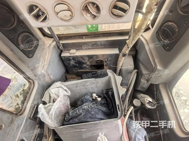 后窗玻璃角标(驾驶室部分) 后窗玻璃角标(驾驶室部分)