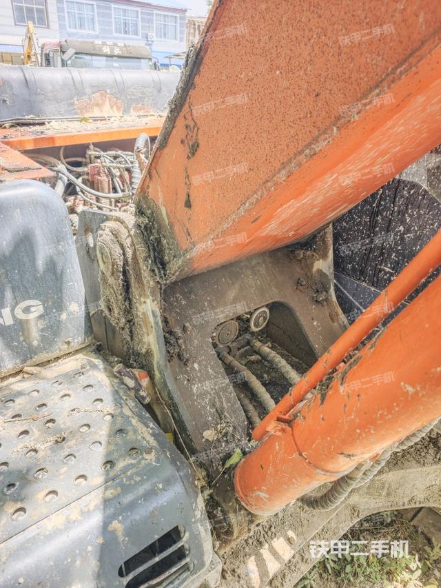 大臂根部?斜視（工作和回轉(zhuǎn)裝置）