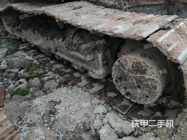 左側(cè)履帶整體?(行走機(jī)構(gòu)) 左側(cè)履帶整體?(行走機(jī)構(gòu))