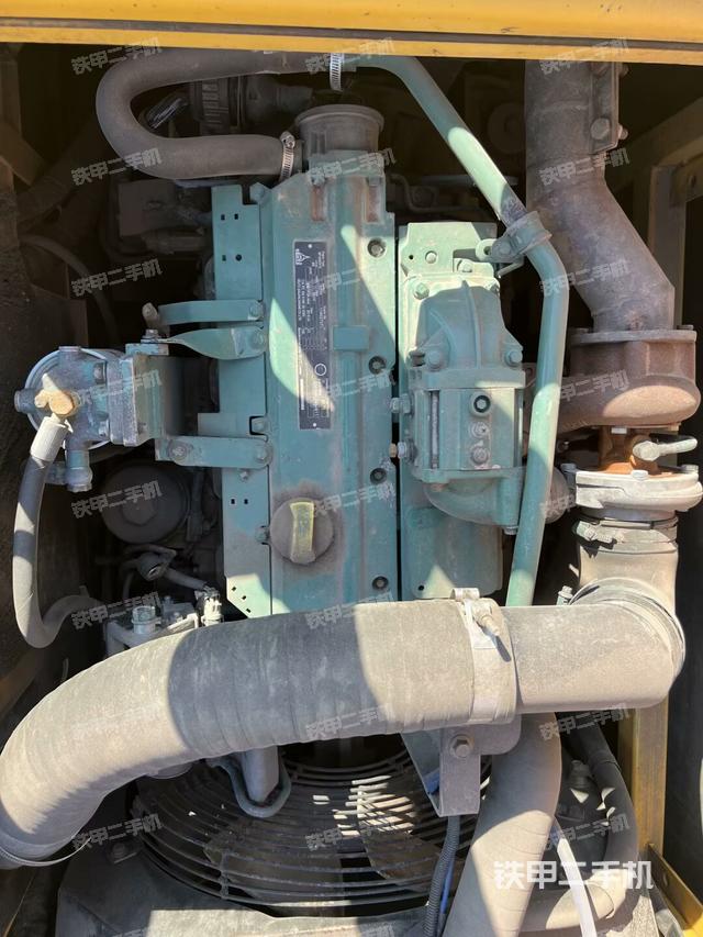 發(fā)動(dòng)機(jī)整體俯視(整機(jī)外觀) 發(fā)動(dòng)機(jī)整體俯視(整機(jī)外觀)