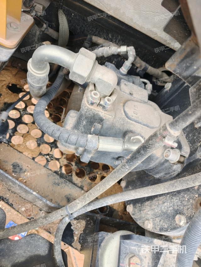 液壓泵室（大件艙室）