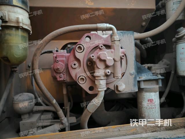 液壓泵斜45?左(大件艙室) 液壓泵斜45?左(大件艙室)