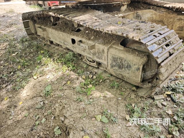 左側(cè)履帶整體?（行走機構(gòu)）