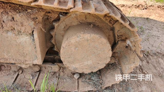 左驅(qū)動(dòng)輪(行走機(jī)構(gòu)) 左驅(qū)動(dòng)輪(行走機(jī)構(gòu))