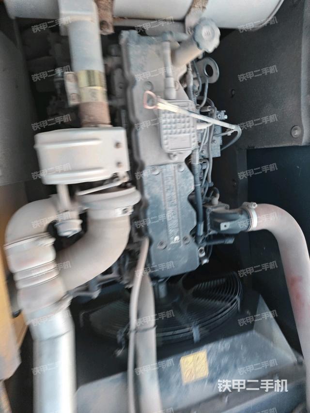 發(fā)動(dòng)機(jī)室(上車部件) 發(fā)動(dòng)機(jī)室(上車部件)