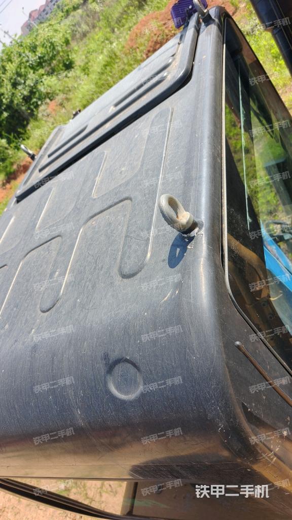 駕駛室頂部俯視(上車部件) 駕駛室頂部俯視(上車部件)
