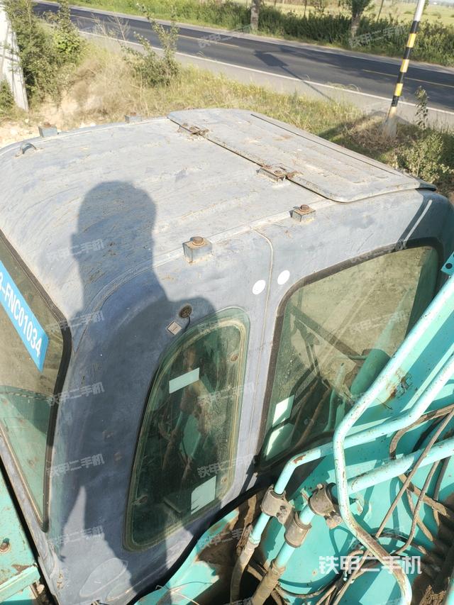 駕駛室頂部俯視(上車部件) 駕駛室頂部俯視(上車部件)