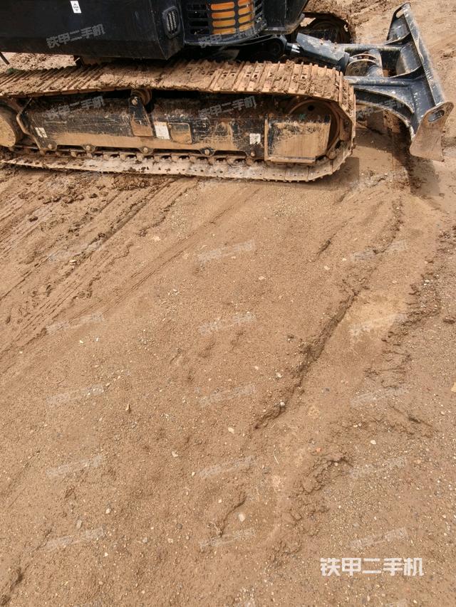 左側(cè)履帶整體?（行走機(jī)構(gòu)）