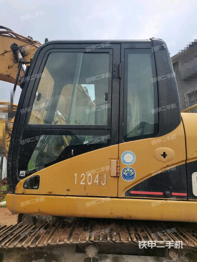 驾驶室左后45度(驾驶室部分) 驾驶室左后45度(驾驶室部分)