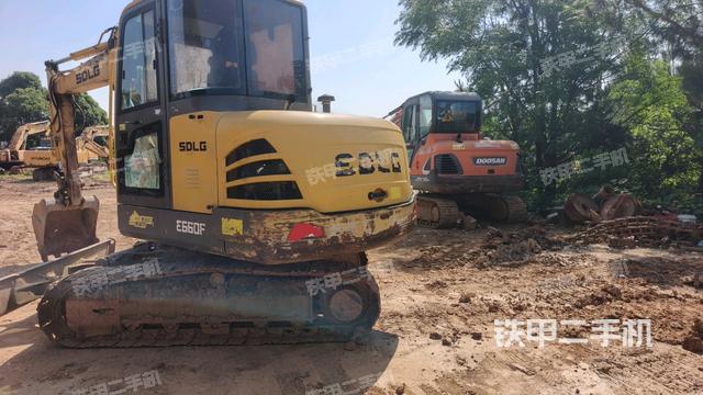 右后45（整機外觀）