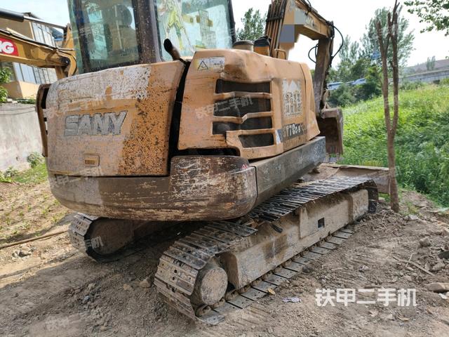 整機(jī)右后45°(整機(jī)外觀) 整機(jī)右后45°(整機(jī)外觀)