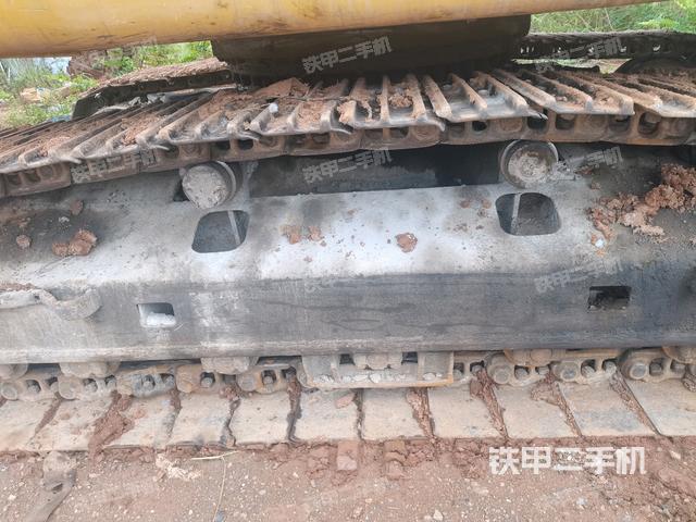 左侧行走马达盖板(行走机构) 左侧行走马达盖板(行走机构)