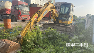 雷沃重工FR65E挖掘机实拍图片