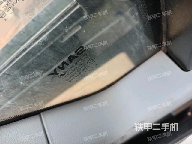 后窗玻璃角標(biāo)（駕駛室部分）