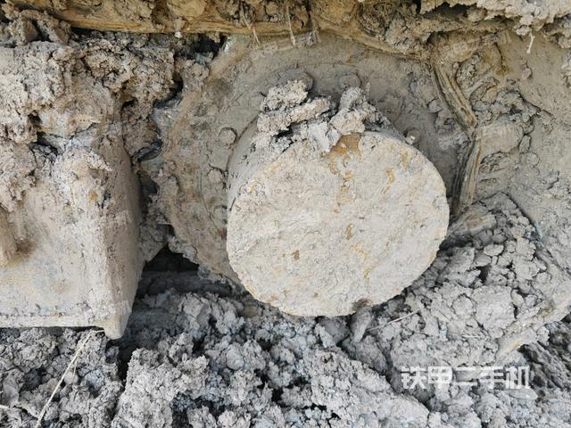 右驱动轮(行走机构) 右驱动轮(行走机构)