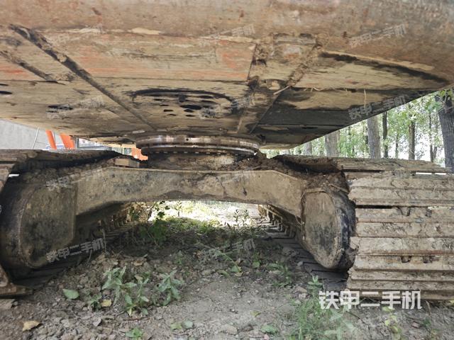 右側(cè)行走馬達蓋板（行走機構(gòu)）