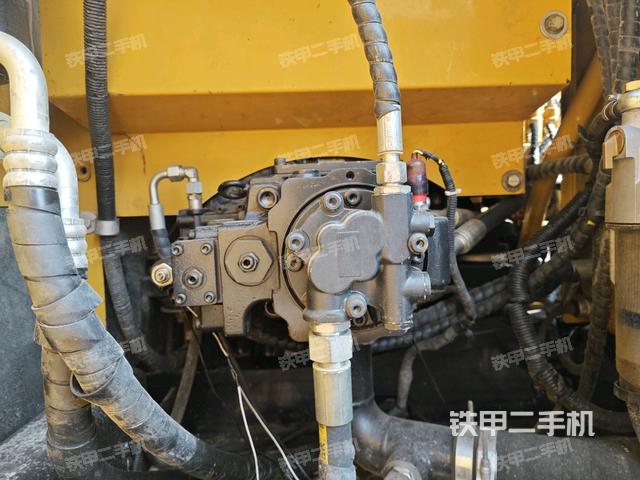 液压泵室(大件舱室) 液压泵室(大件舱室)