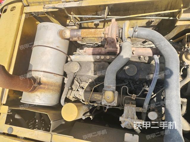 发动机室（上车部件）