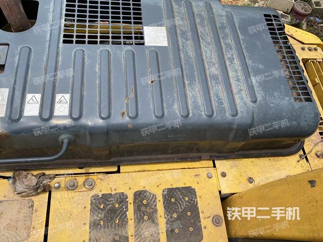 发动机室(上车部件) 发动机室(上车部件)