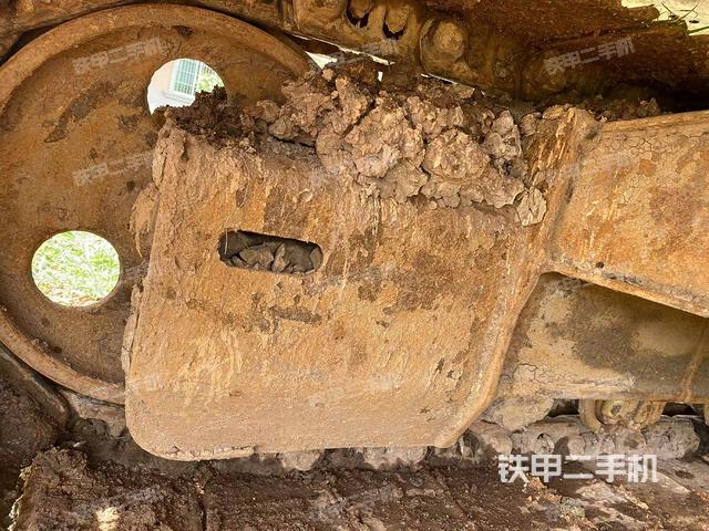 左侧履带整体 (行走机构) 左侧履带整体 (行走机构)