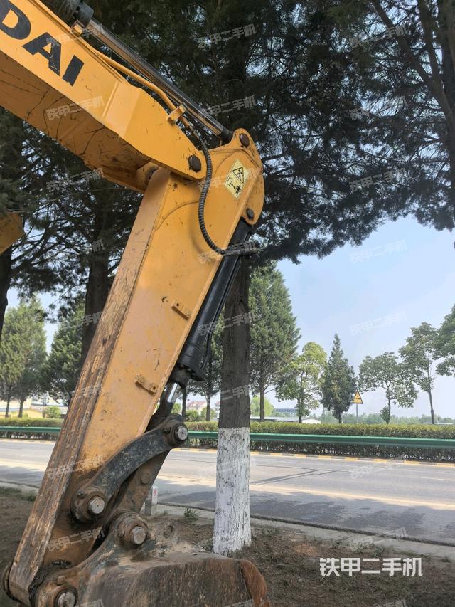 小臂整體右前(工作和回轉(zhuǎn)裝置) 小臂整體右前(工作和回轉(zhuǎn)裝置)