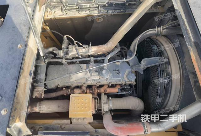 發(fā)動(dòng)機(jī)整體俯視(整機(jī)外觀) 發(fā)動(dòng)機(jī)整體俯視(整機(jī)外觀)