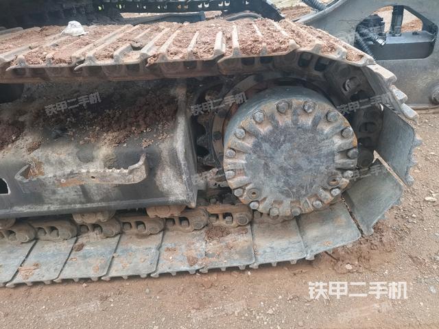 右驱动轮(行走机构) 右驱动轮(行走机构)