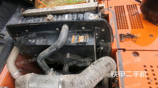 水箱+风扇特写(上车部件) 水箱+风扇特写(上车部件)