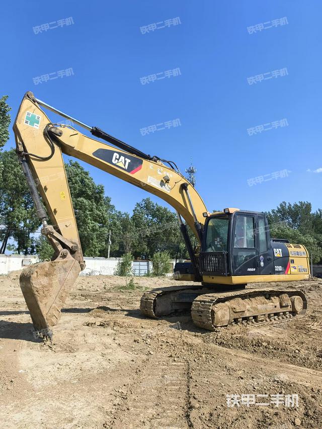 卡特彼勒320D2液壓挖掘機(jī)