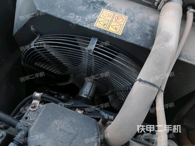 水箱+風(fēng)扇特寫(上車部件) 水箱+風(fēng)扇特寫(上車部件)