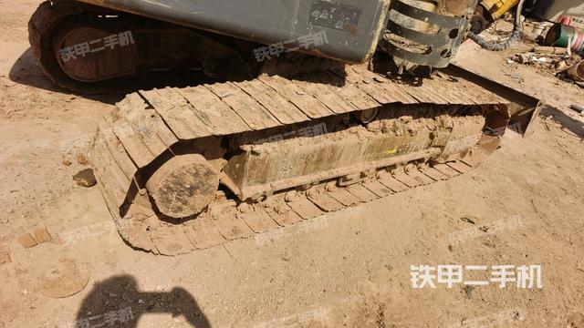 右側(cè)履帶整體?（行走機構(gòu)）