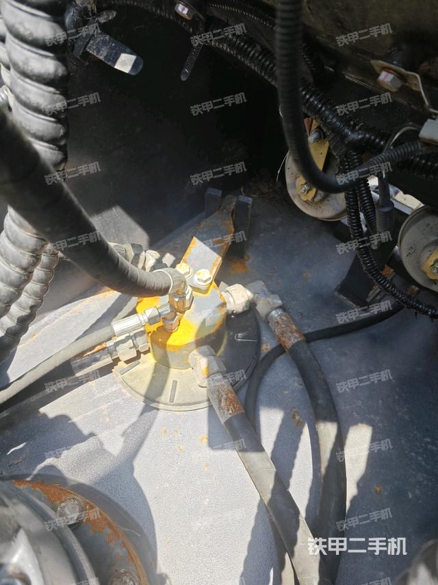 中央回轉(zhuǎn)接頭特寫(上車部件) 中央回轉(zhuǎn)接頭特寫(上車部件)