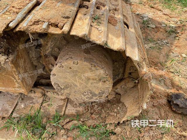 左侧行走马达盖板(行走机构) 左侧行走马达盖板(行走机构)