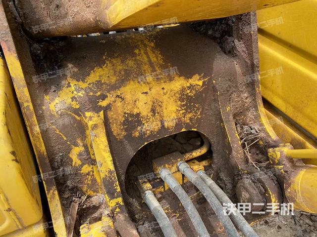 铲斗45度(工作和回转装置) 铲斗45度(工作和回转装置)