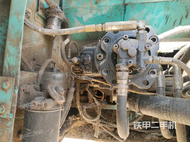 液壓泵斜45?左(大件艙室) 液壓泵斜45?左(大件艙室)