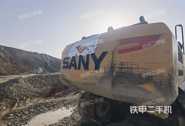 整機(jī)右后45°(整機(jī)外觀) 整機(jī)右后45°(整機(jī)外觀)