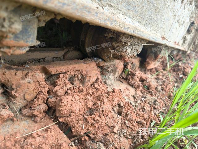 左侧行走马达盖板(行走机构) 左侧行走马达盖板(行走机构)