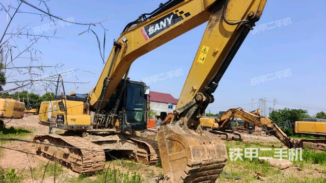 右前45(整機(jī)外觀) 右前45(整機(jī)外觀)