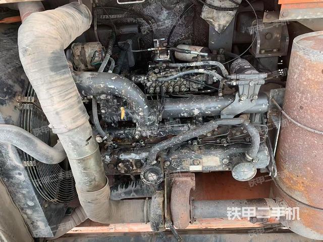 發(fā)動機整體俯視(整機外觀) 發(fā)動機整體俯視(整機外觀)