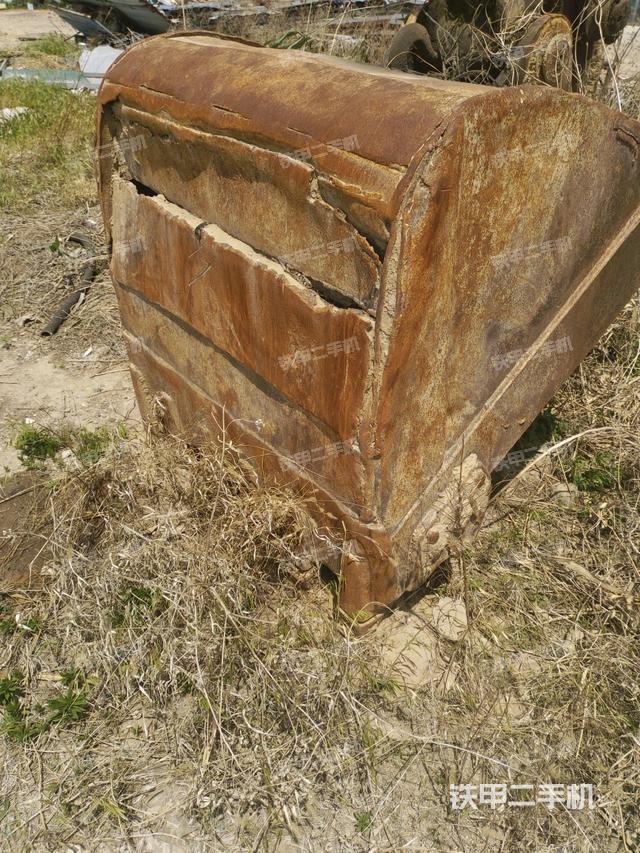 铲斗右后整体（工作和回转装置）