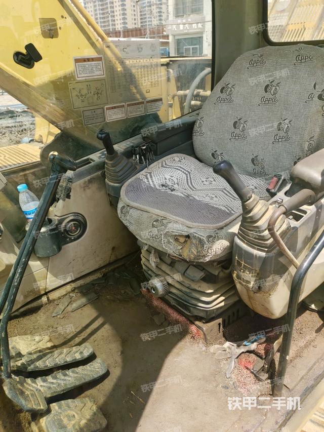 驾驶室正侧（驾驶室部分）