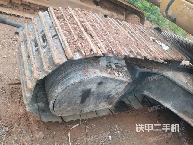 右侧行走马达盖板(行走机构) 右侧行走马达盖板(行走机构)