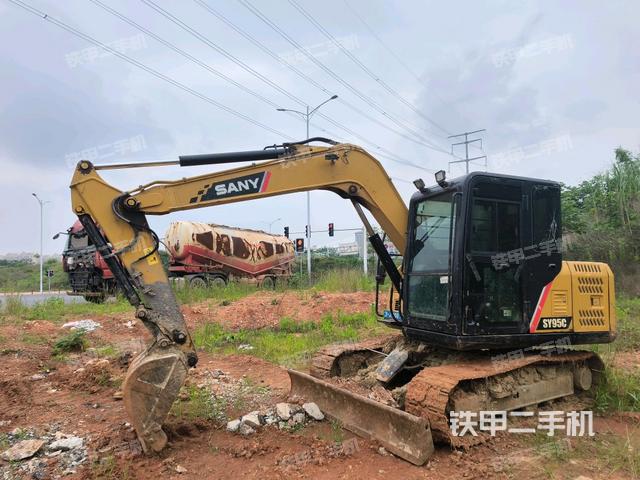 三一重工SY75C挖掘機