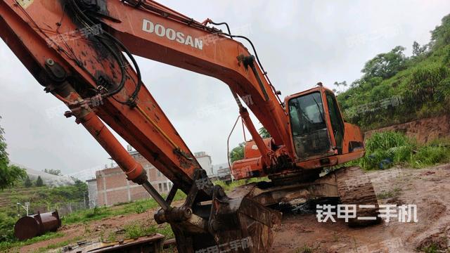 斗山DH300LC-7挖掘機