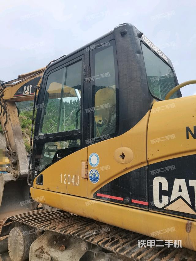 驾驶室正侧(驾驶室部分) 驾驶室正侧(驾驶室部分)