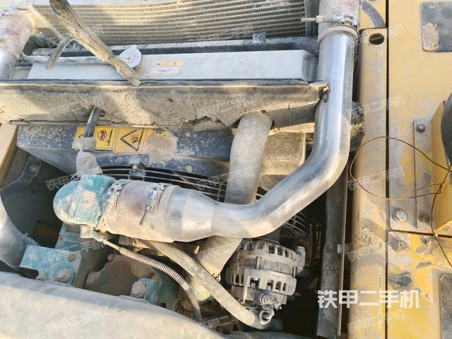 水箱+風(fēng)扇特寫(上車部件) 水箱+風(fēng)扇特寫(上車部件)